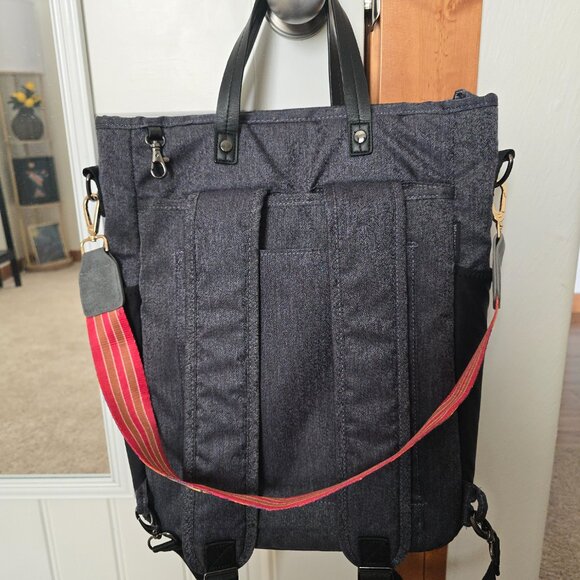 Sherpani Sojourn convertible backpack - Picture 2 of 10